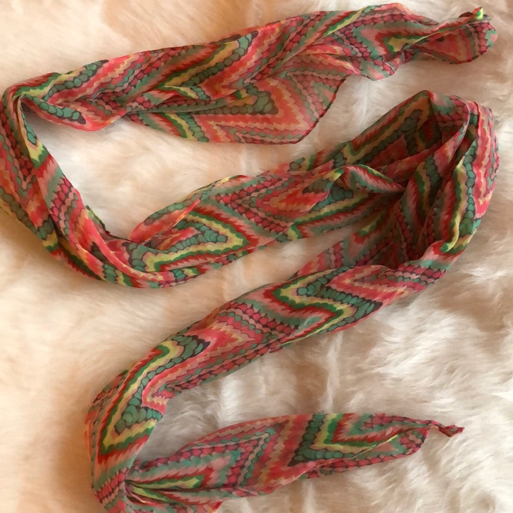 SOLD Light weight patterned scarves (2) - Picture 5 of 8